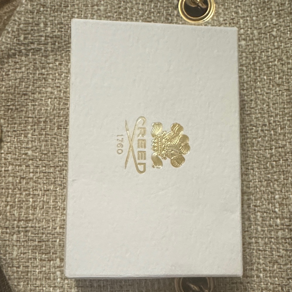 Creed Luxurious White Box with Gold Emblem